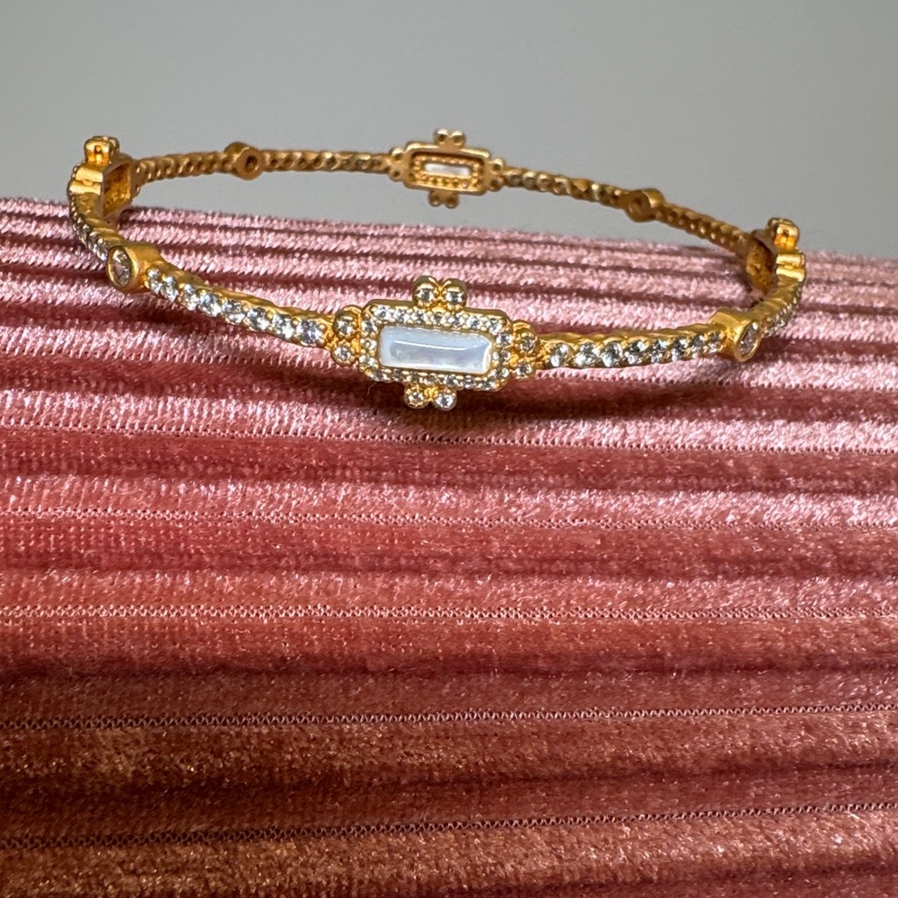 Freida Rothman elegant Gold and Pearl Bracelet